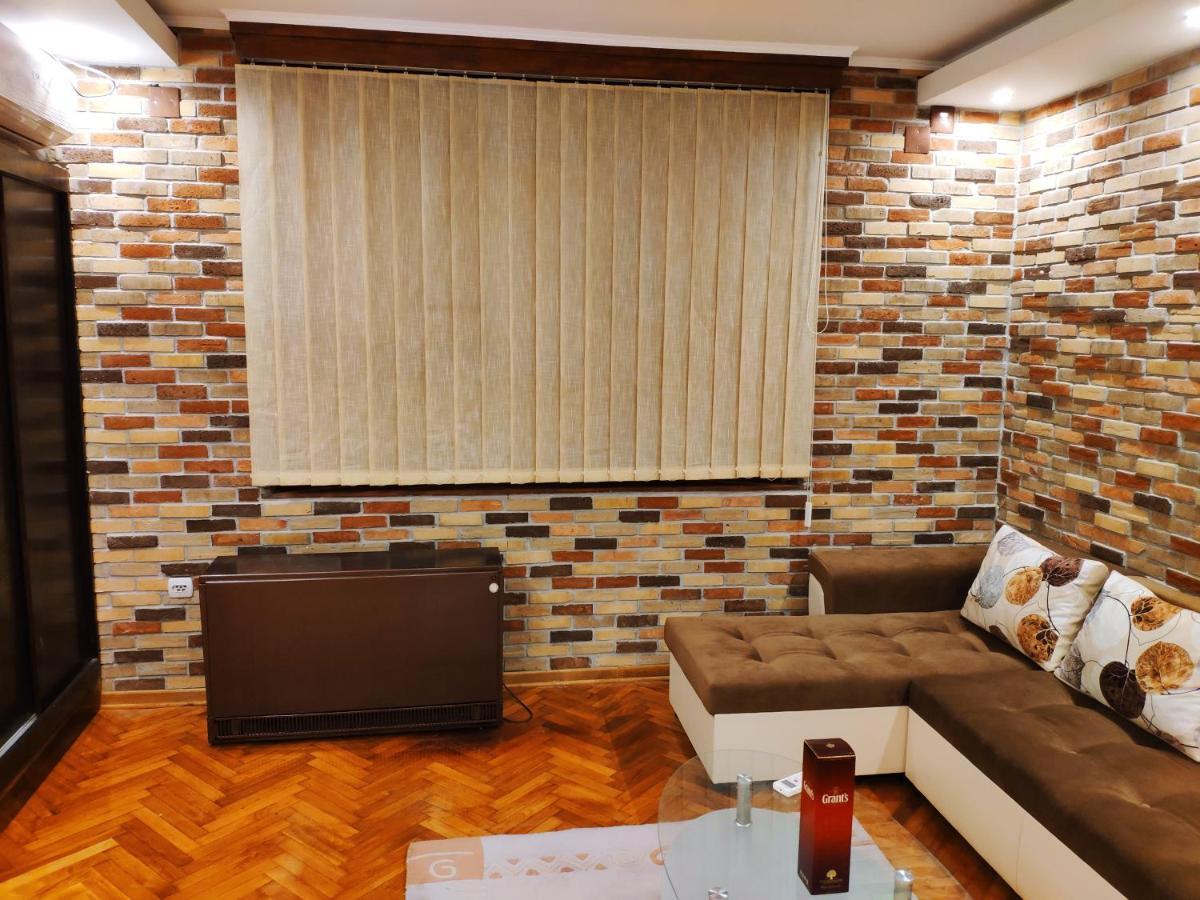 V2 With Love - Vintage Modern And Spacious Belgrad Exterior foto